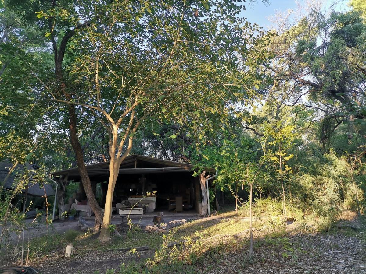 The Tshilli Farm & Lodge Maun Extérieur photo